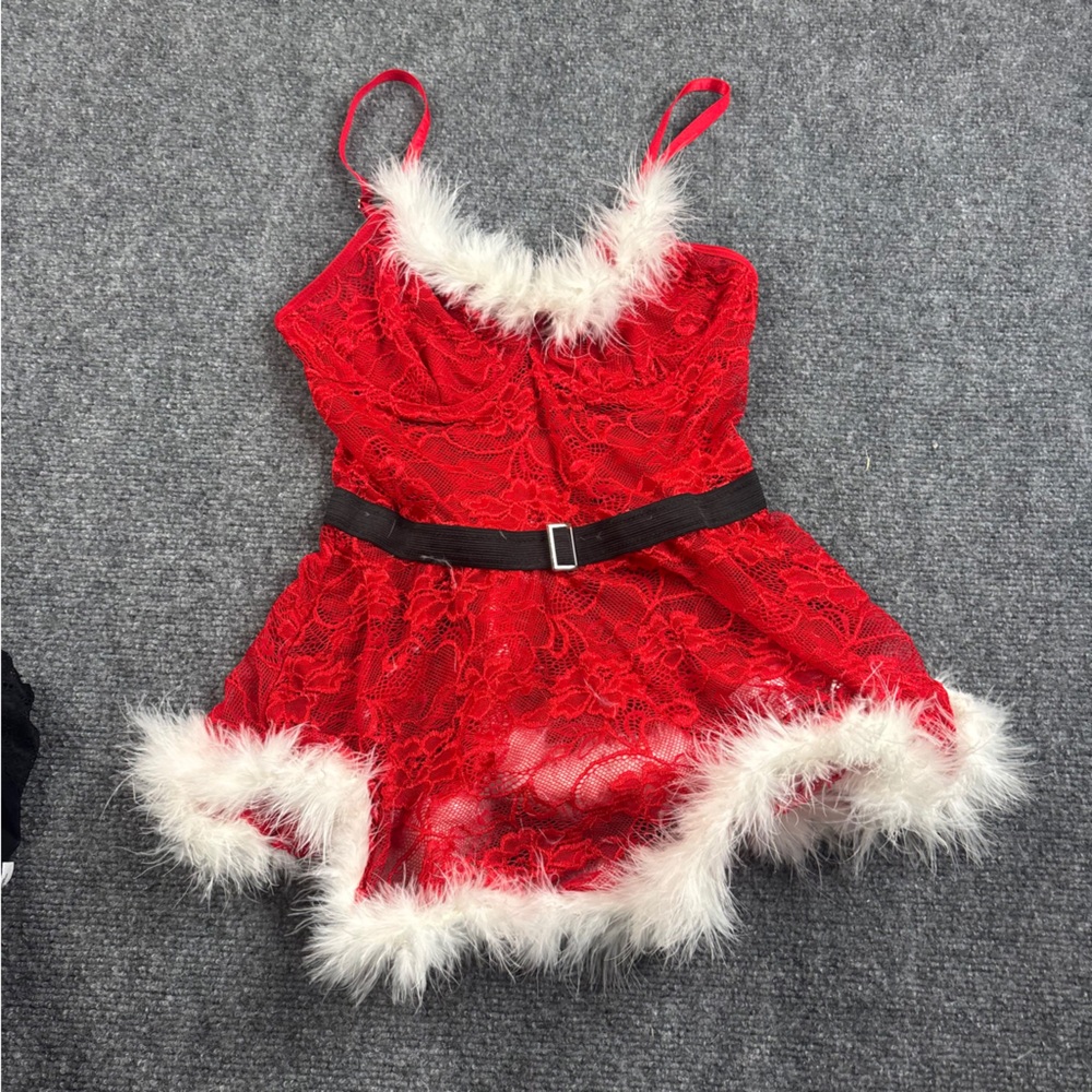 AVIDLOVE Women’s Santa Lingerie Outfit White Boa trim Red Lace size: Medium